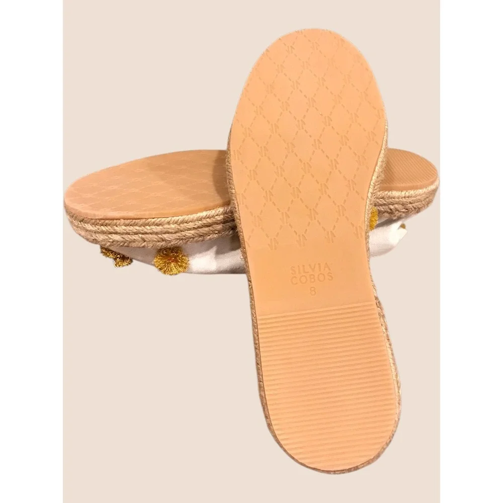 Silvia Cobos Off White Espadrille Flats Daisy Embellishments Women's Size‎ 8